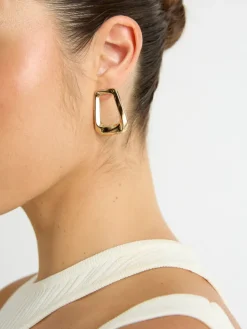 Woman SHEIKE Emmy Earrings
