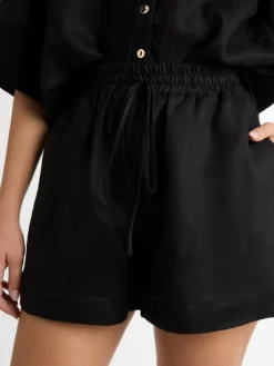 Woman SHEIKE Leo Linen Short