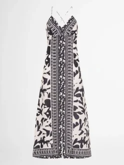 Woman SHEIKE Sao Paulo Dress