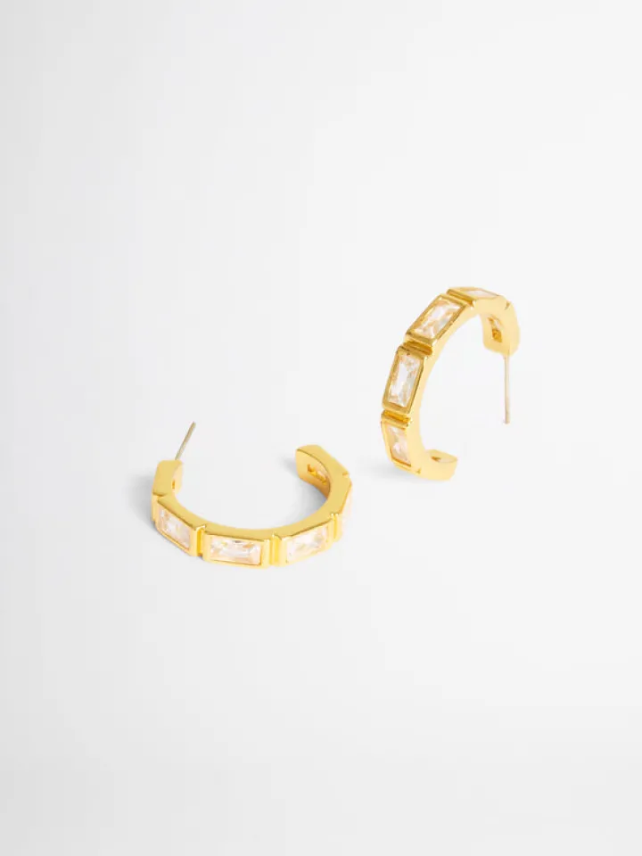 Woman SHEIKE Sparkle Hoop Earrings